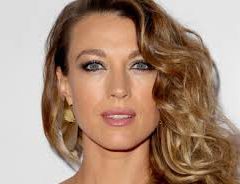 Natalie Zea