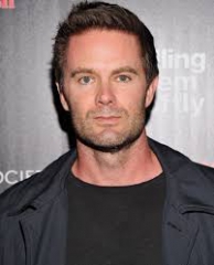 Garret Dillahunt