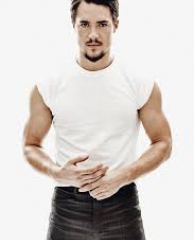 Alexander Dreymon