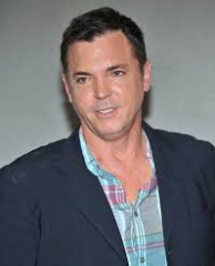 Nicholas Lea