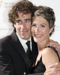 Stephen Mangan