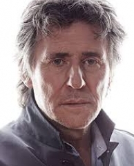 Gabriel Byrne