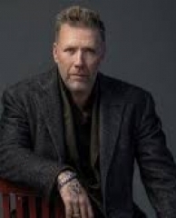 Mikael Persbrandt