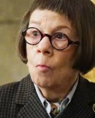 Linda Hunt