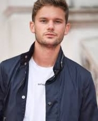 Jeremy Irvine