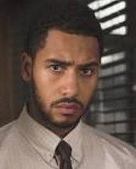 Elliot Knight