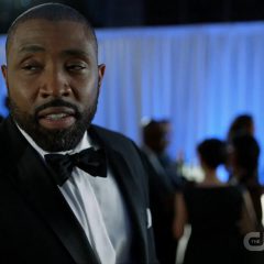 Black Lightning season 1 screenshot 2