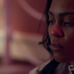 Black Lightning Season 2 screenshot 1