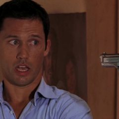 Burn Notice Season 1 screenshot 9