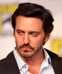 Charles Mesure