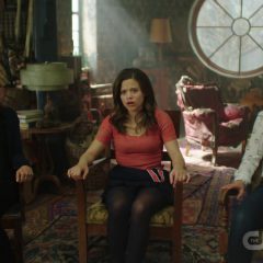 Charmed Season 1 screenshot 7