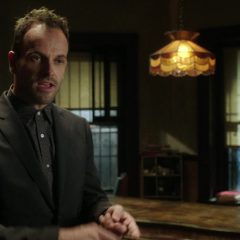 Elementary Season 2 screenshot 10