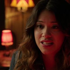 Jane the Virgin Season 1 screenshot 9