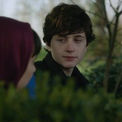 Resident Alien Season 4 screenshot 4