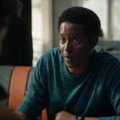 Resident Alien Season 4 screenshot 6