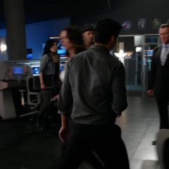 Scorpion season 2 screenshot 6