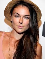 Serinda Swan