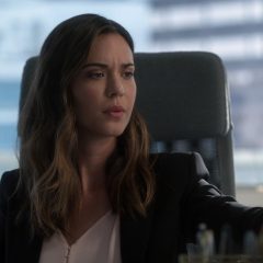 Supergirl Season 3 screenshot 4