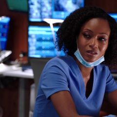 Chicago Med Season 6 screenshot 2