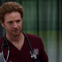 Chicago Med Season 7 screenshot 3