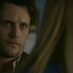 Roswell, New Mexico Season 1 screenshot 2