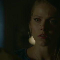 Roswell, New Mexico Season 1 screenshot 4